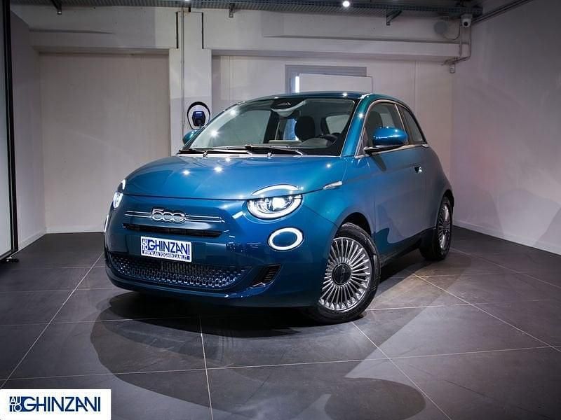 Nuova Fiat 500 65 CV (47 kW) 2025 Blu oceano Berlina
