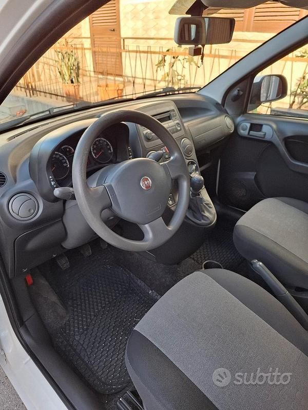 Usata Fiat Panda Emotion 75 CV (55 kW) 2012 Berlina