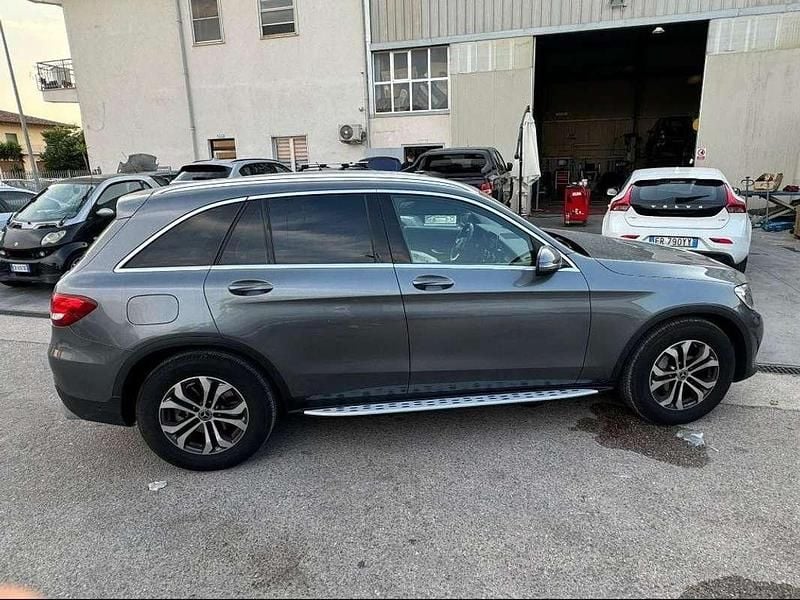 Usata Mercedes GLC220 170 CV (125 kW) 2017 Grigio SUV