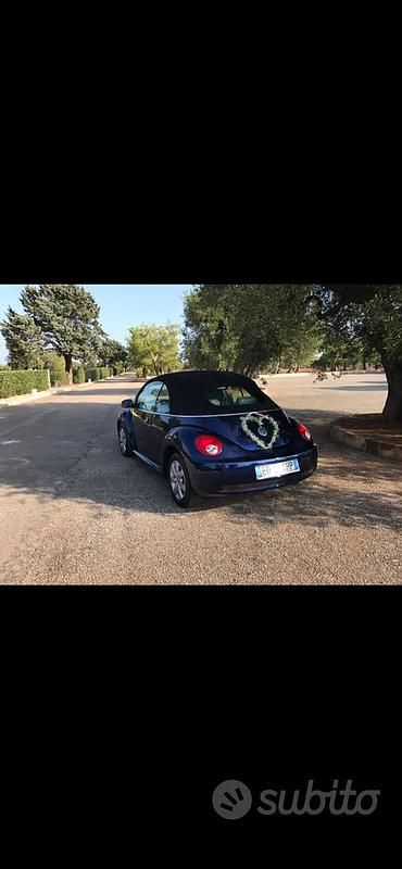 Usata VW New Beetle 105 CV (77 kW) 2007 Blu Utilitaria