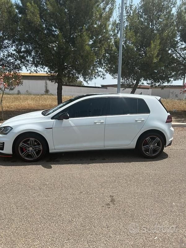 Usata VW Golf VII GTI 105 CV (77 kW) 2013 Bianco Berlina