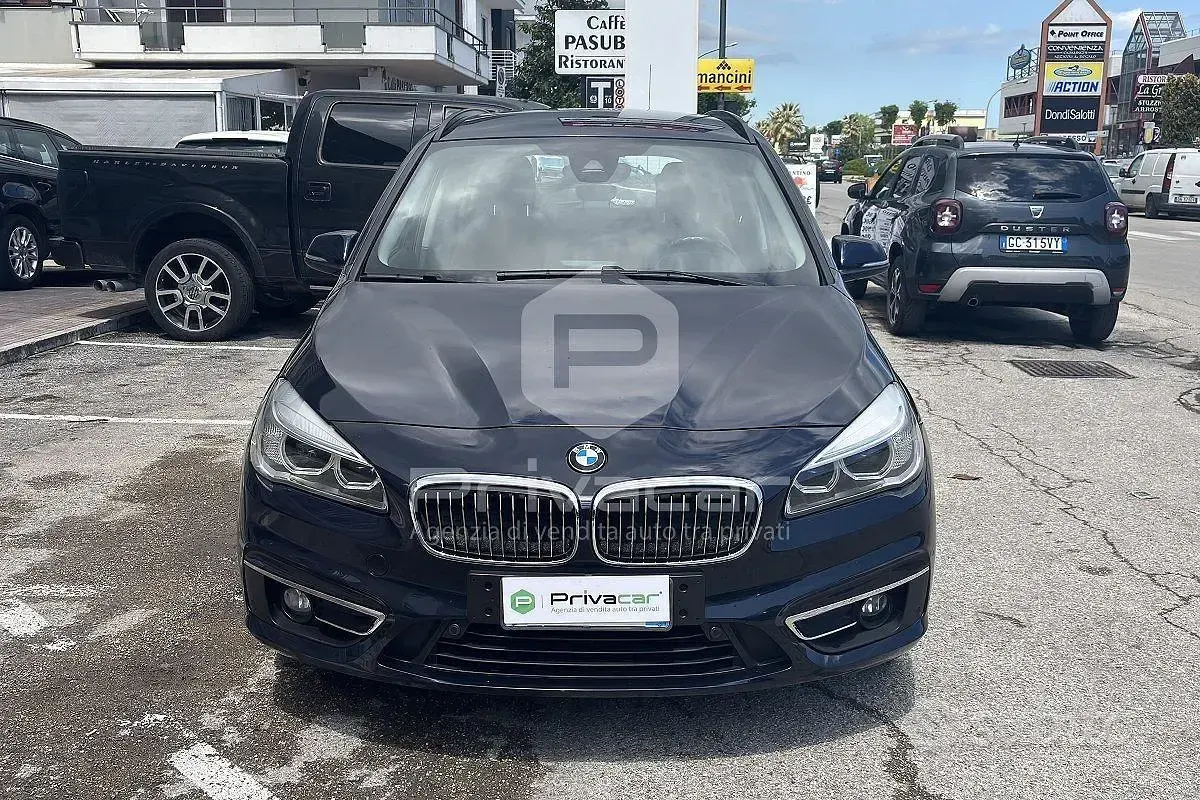 Usata BMW 216 Gran Tourer Luxury Line 116 CV (85 kW) 2016 Blu Monovolume