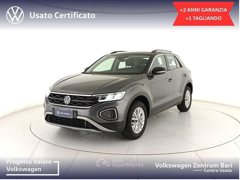 Grigio Usata 2024 VW T-Roc Life SUV | 25.950 € (Buon prezzo) - Immagine 1/4