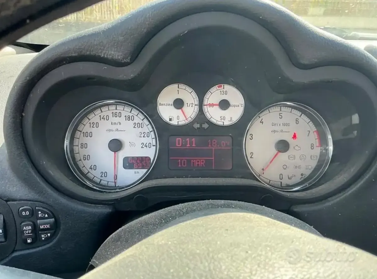 Usata Alfa Romeo GT 140 CV (102 kW) 2007 Grigio Coupé