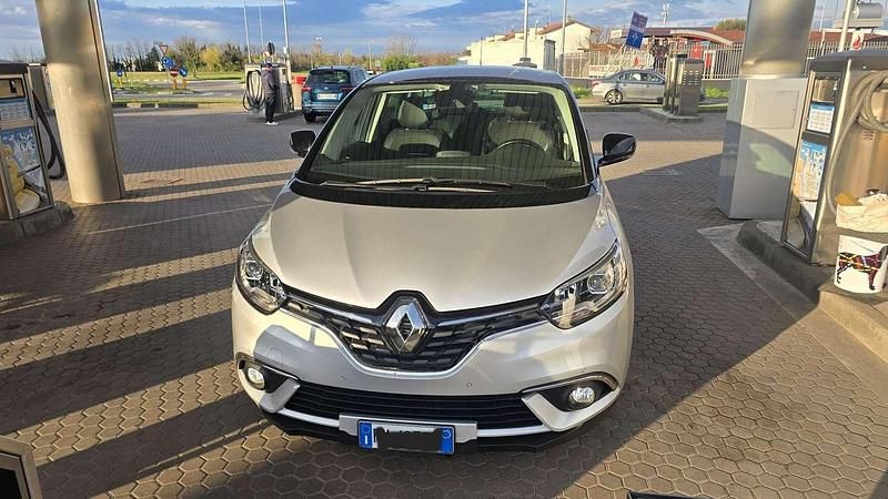 Usata Renault Scénic IV Intens 110 CV (80 kW) 2017 Monovolume