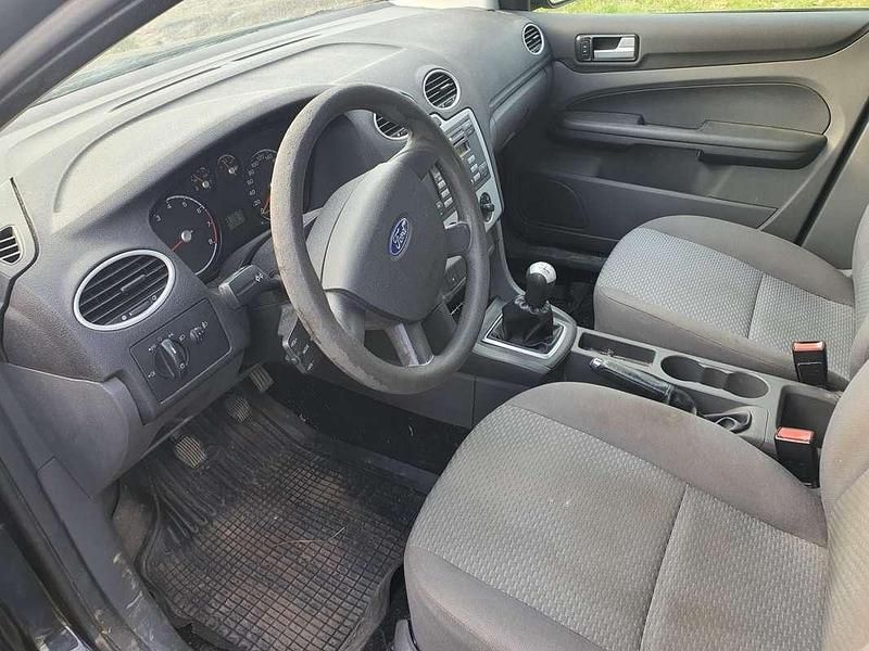 Usata Ford Focus Ghia 101 CV (74 kW) 2006 Station wagon