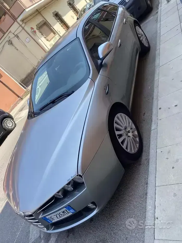 Usata Alfa Romeo 159 150 CV (110 kW) 2007 Grigio Station wagon