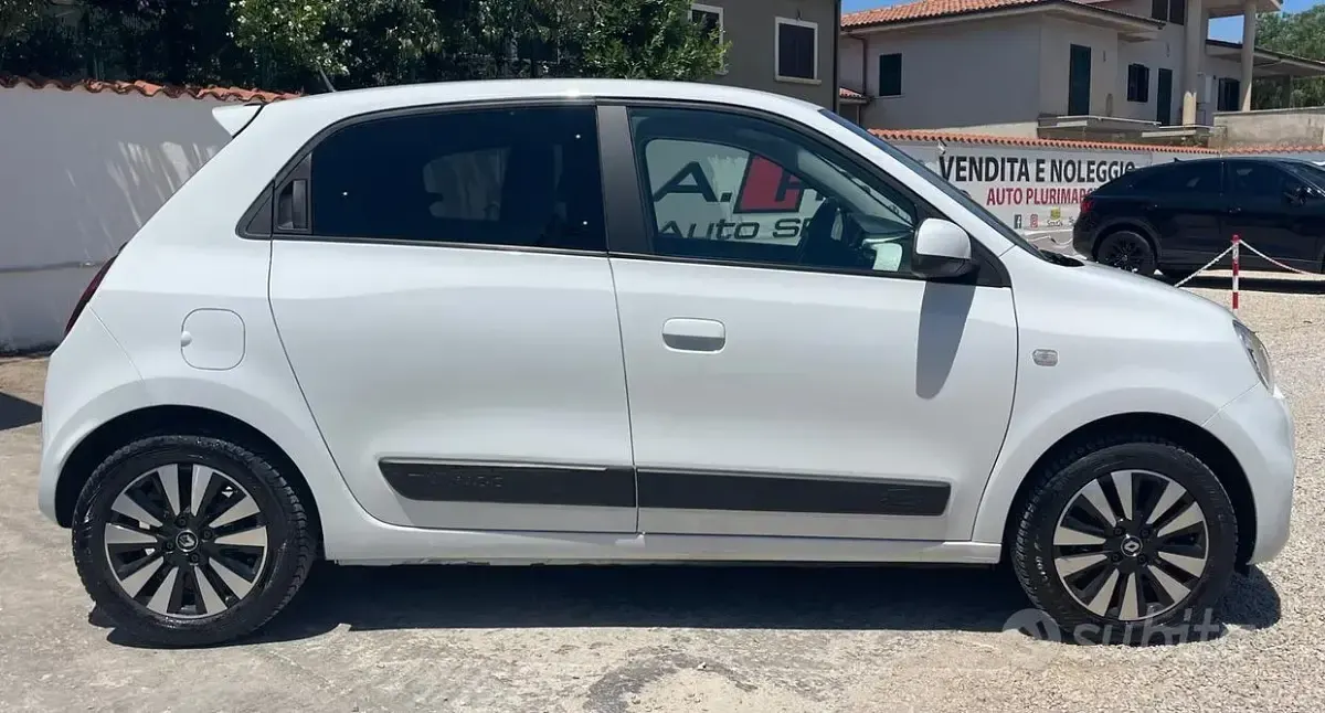 Usata Renault Twingo SE 65 CV (47 kW) 2021 Bianco Utilitaria