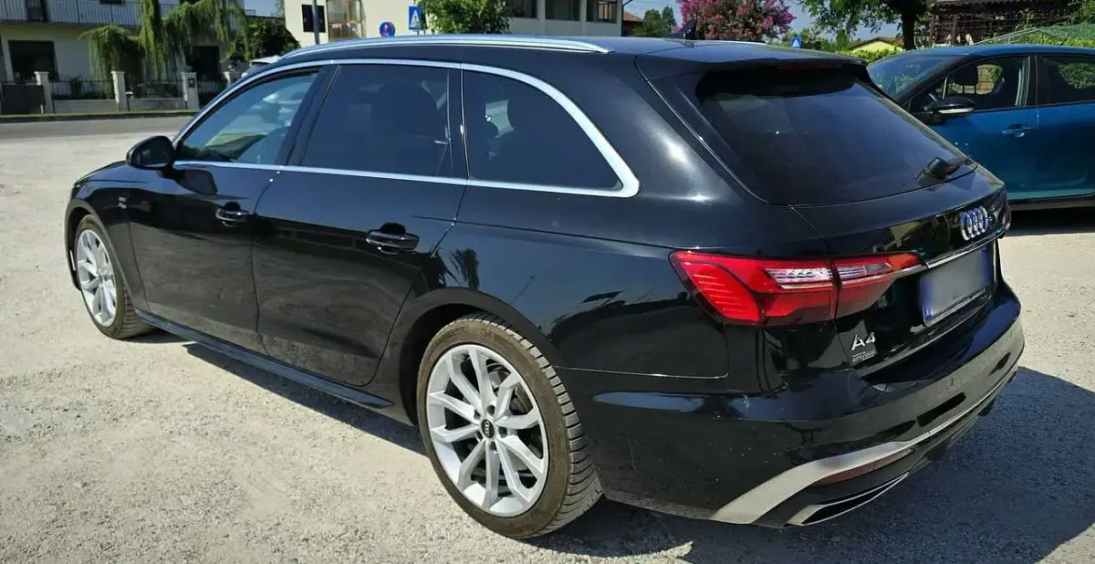Usata Audi A4 S-Line 136 CV (100 kW) 2022 Nero Station wagon