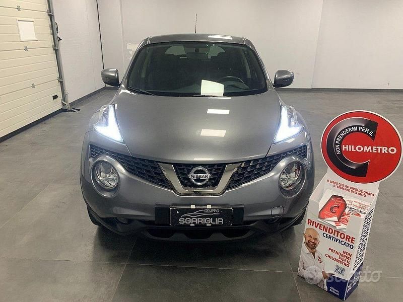 Usata Nissan Juke Acenta 116 CV (85 kW) 2018 Grigio scuro SUV
