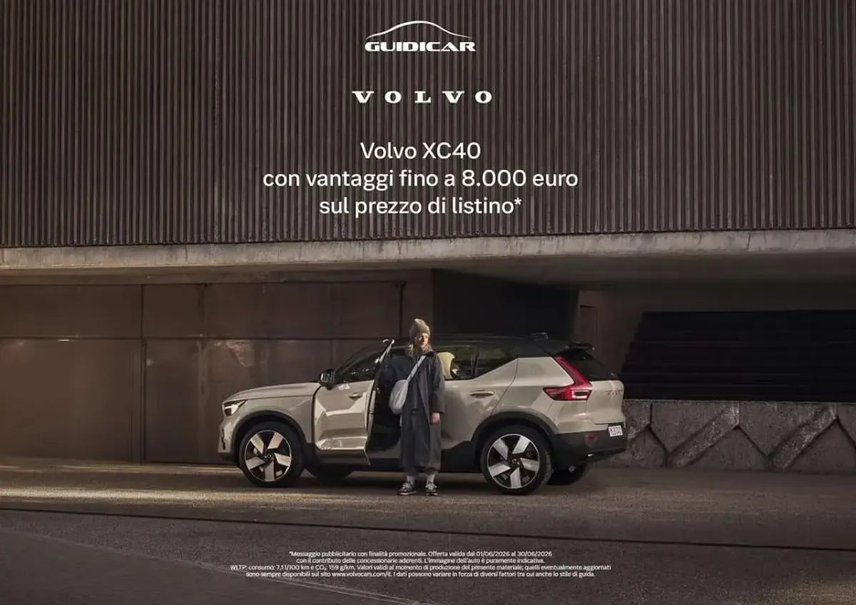 Nuova Volvo XC40 Plus 163 CV (119 kW) 2026 Onyx black SUV