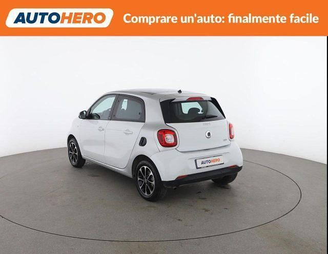 Usata Smart ForFour Passion 90 CV (66 kW) 2016 Bianco Utilitaria