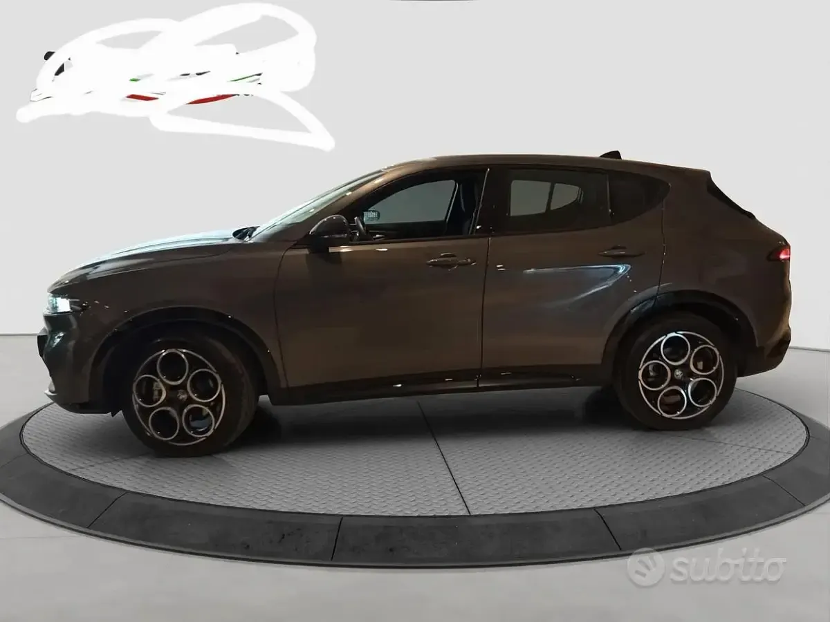 Usata Alfa Romeo Tonale 131 CV (96 kW) 2024 Grigio SUV