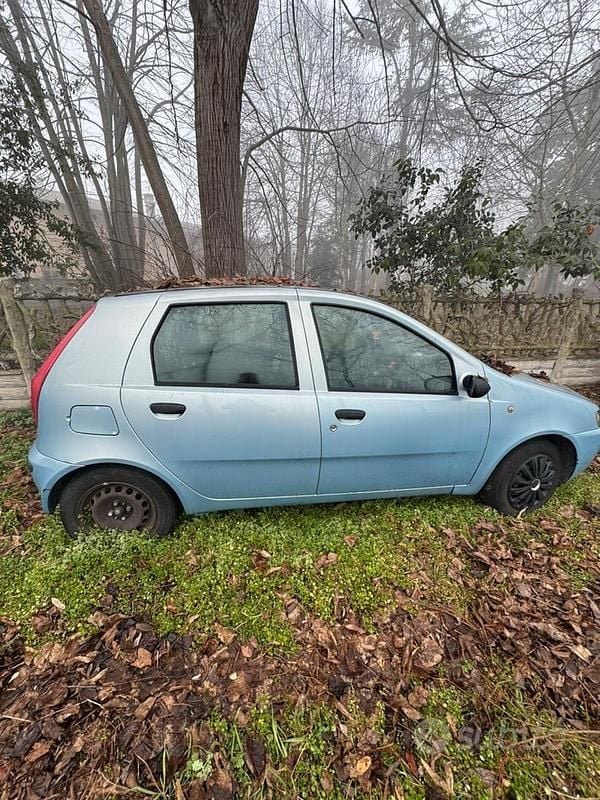 Usata Fiat Punto 80 CV (58 kW) 1999 Berlina