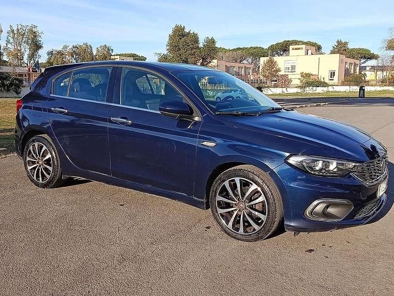 Usata Fiat Tipo Lounge 95 CV (69 kW) 2018 Blu Berlina