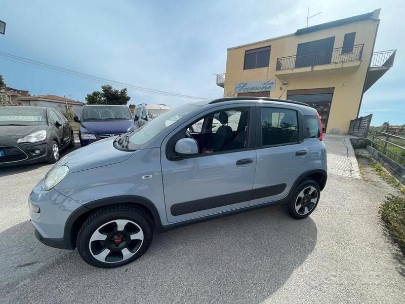 Usata Fiat Panda Cross Cross 95 CV (69 kW) 2019 Grigio Utilitaria