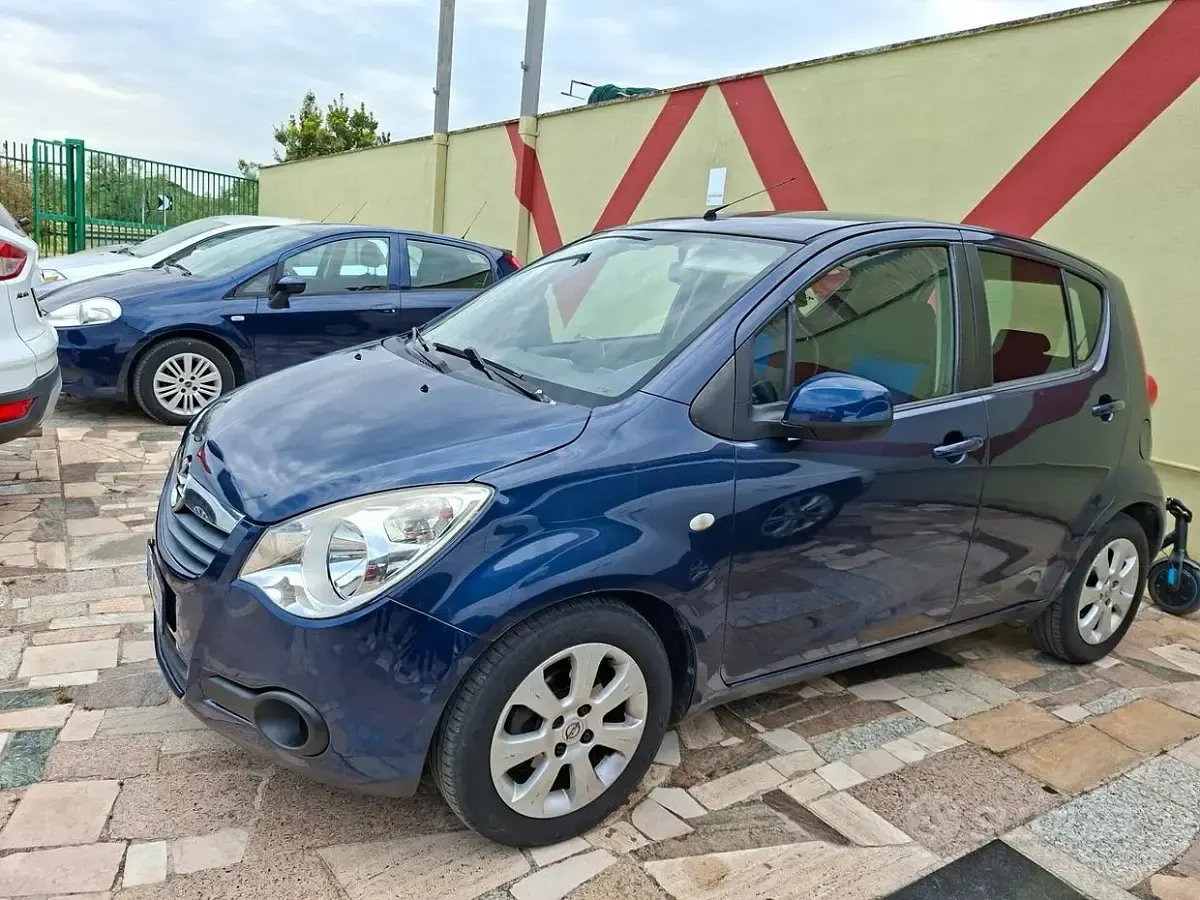 Usata Opel Agila Enjoy 65 CV (47 kW) 2008 Blu Utilitaria
