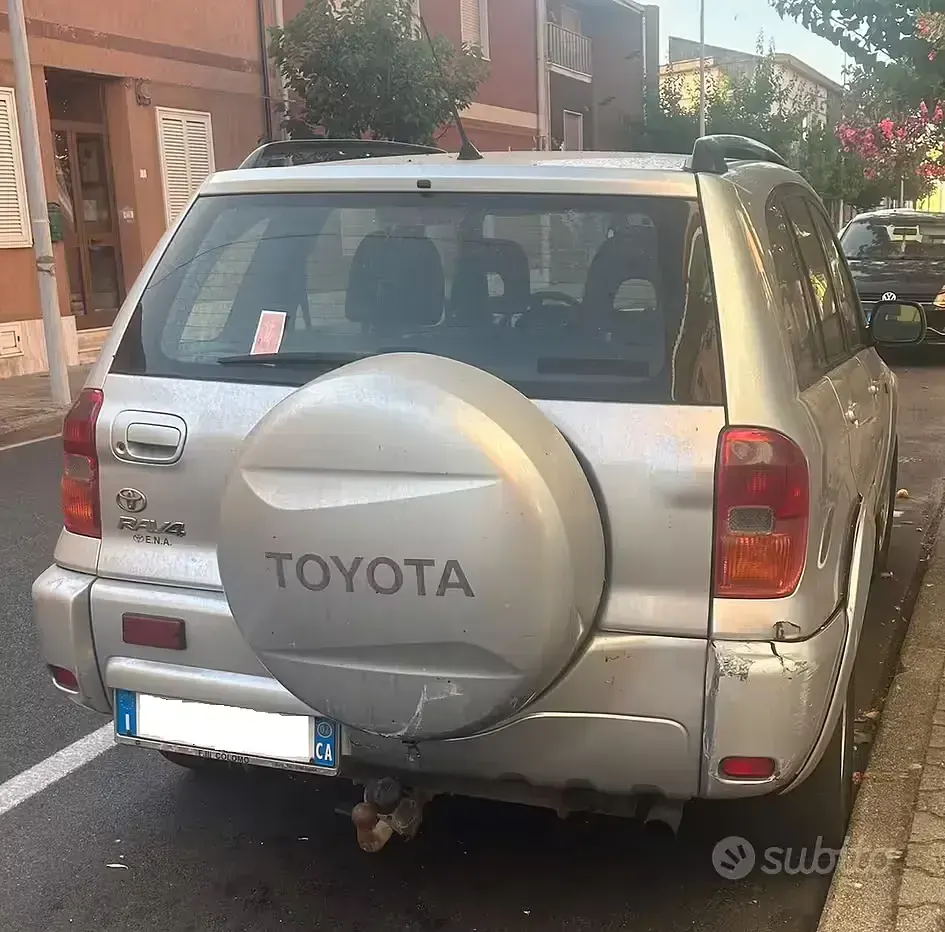 Usata Toyota RAV4 116 CV (85 kW) 2002 Grigio SUV