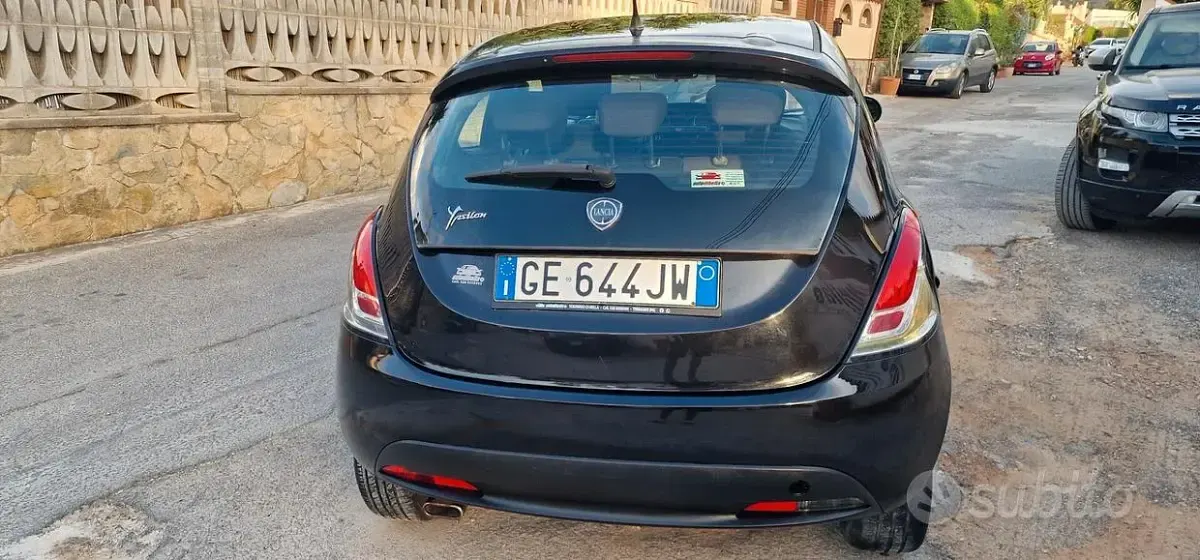 Usata Lancia Ypsilon S 95 CV (69 kW) 2012 Nero Utilitaria