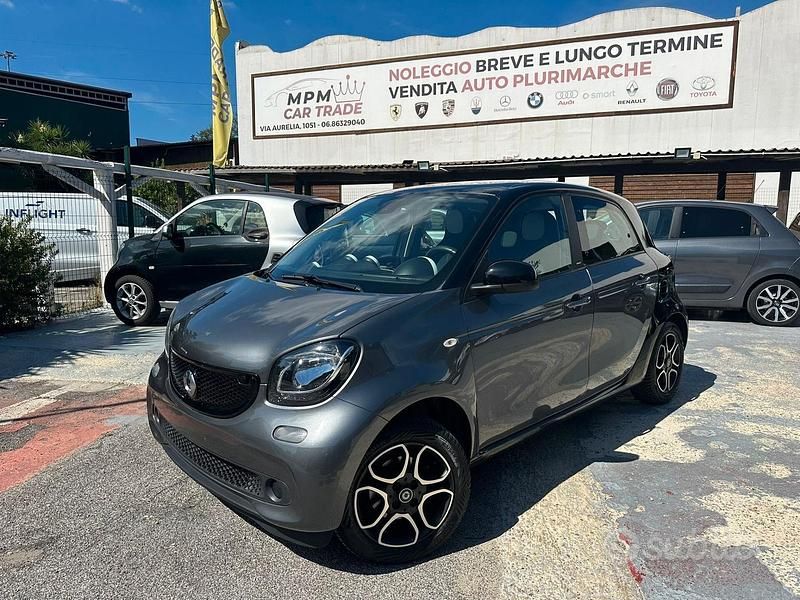 Grigio Usata 2016 Smart ForFour Passion Due volumi | 7990 € (Super prezzo) - Immagine 1/4