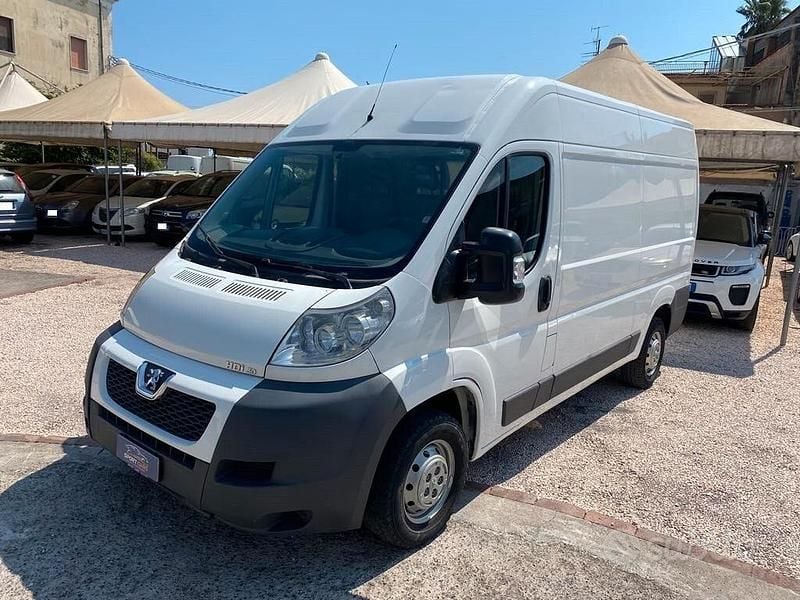 Usata Peugeot Boxer 156 CV (114 kW) 2010 Bianco Furgone