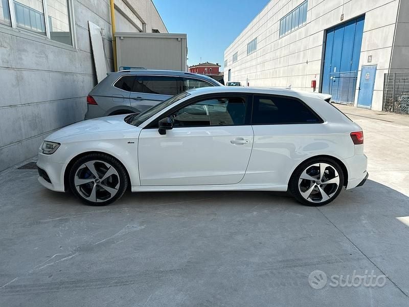 Usata Audi A3 S-Line 116 CV (85 kW) 2017 Berlina