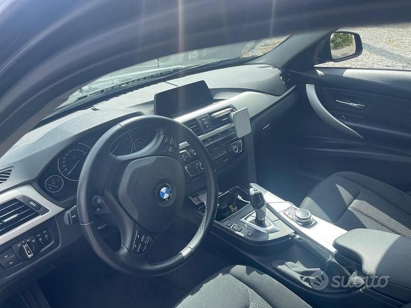 Usata BMW 318 150 CV (110 kW) 2019 Nero Station wagon