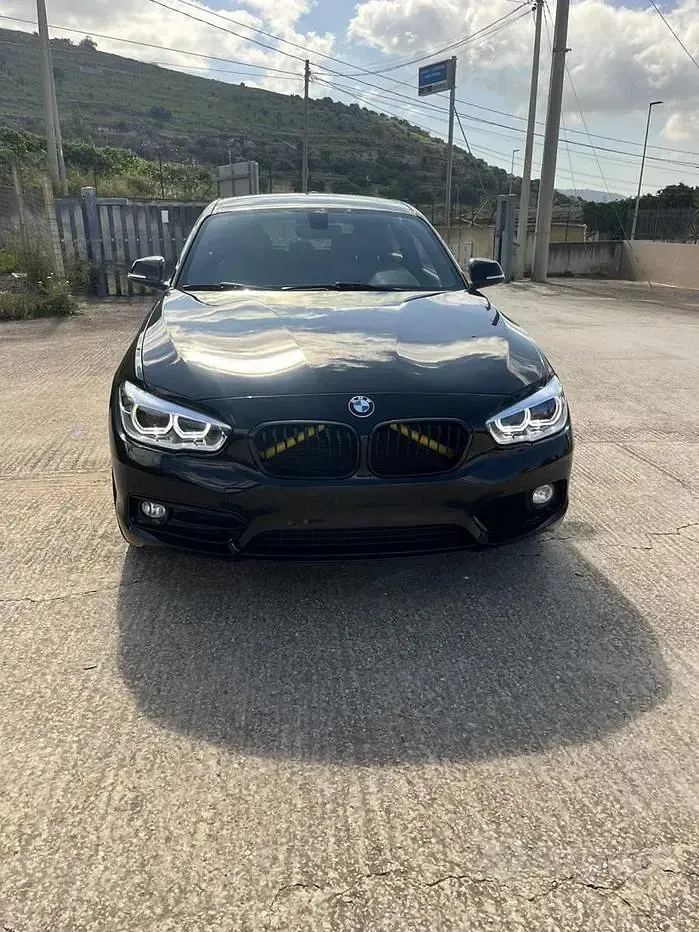 Usata BMW 118 150 CV (110 kW) 2016 Nero Utilitaria