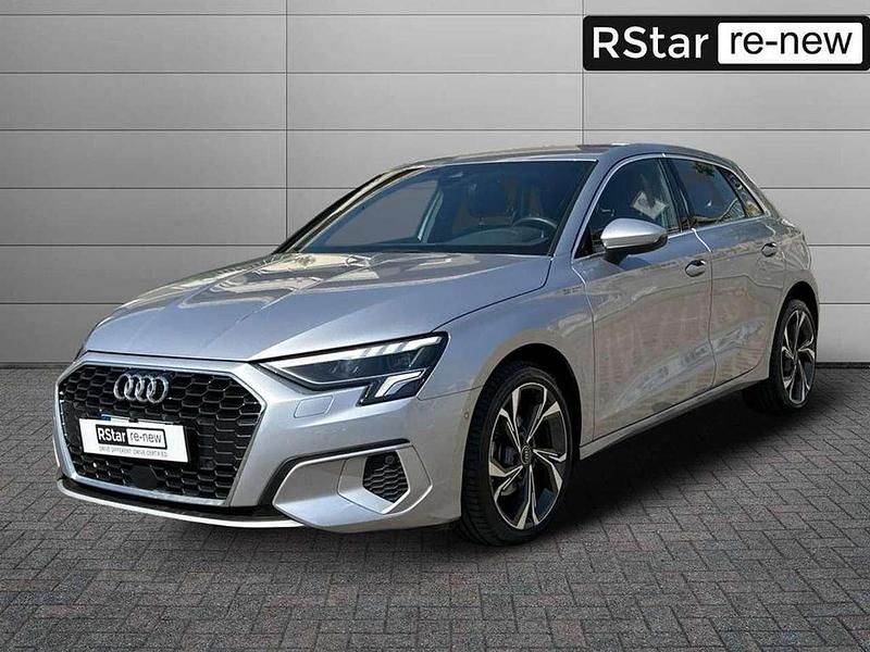 Argento Usata 2023 Audi A3 Sportback Advanced Due volumi | 29.800 € (Buon prezzo) - Immagine 1/4
