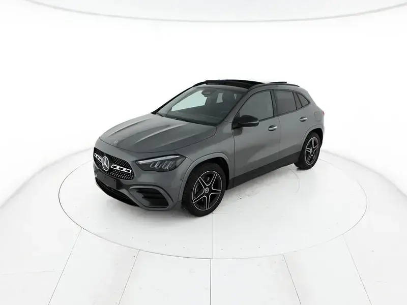 Nuova Mercedes GLA200 AMG line 150 CV (110 kW) 2026 Grigio SUV