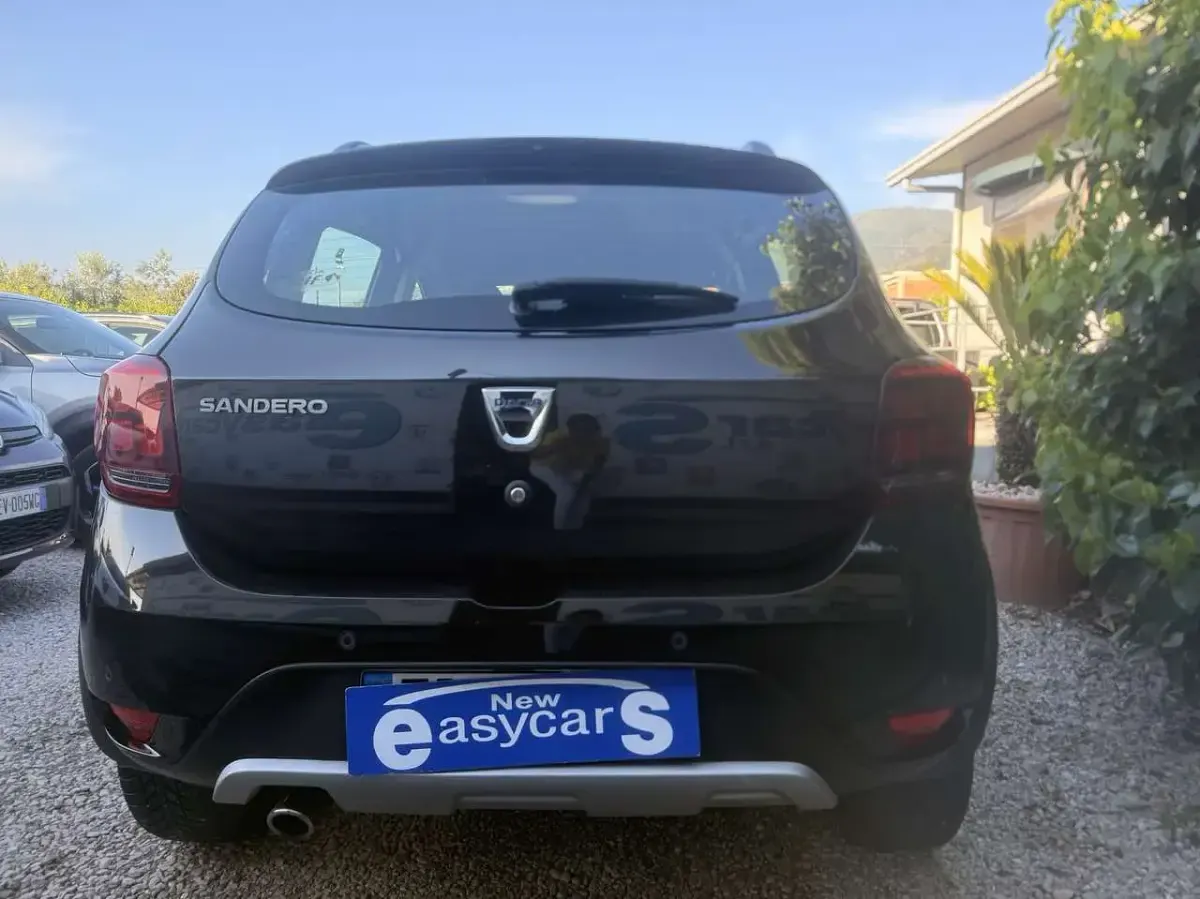 Usata Dacia Sandero Stepway 90 CV (66 kW) 2018 Grigio Berlina