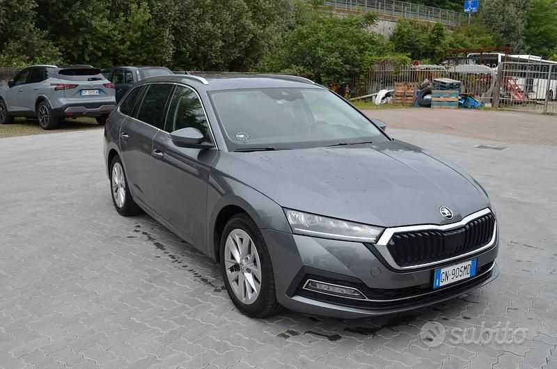 Grigio Usata 2022 Skoda Octavia Style Station wagon | 24.400 € - Immagine 1/4