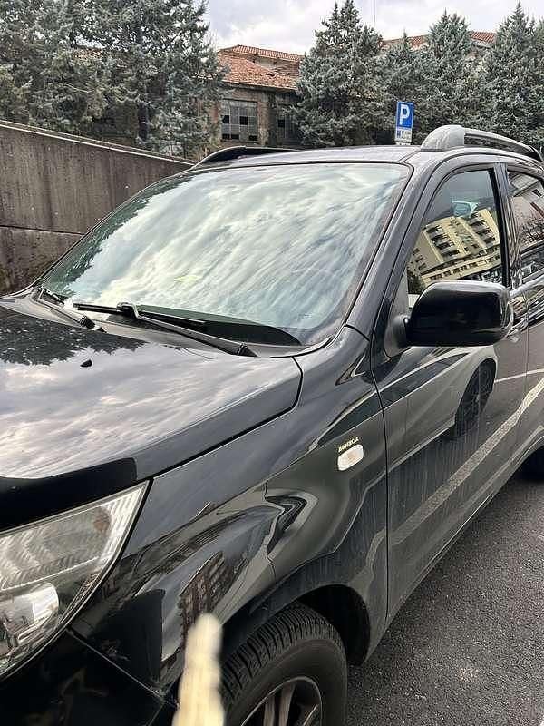 Usata Daihatsu Terios 86 CV (63 kW) 2011 Nero SUV