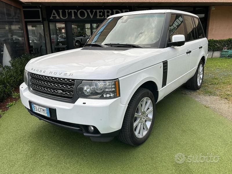 Bianco pastello Usata 2011 Land Rover Range Rover Vogue SUV | 17.500 € (Buon prezzo) - Immagine 1/4