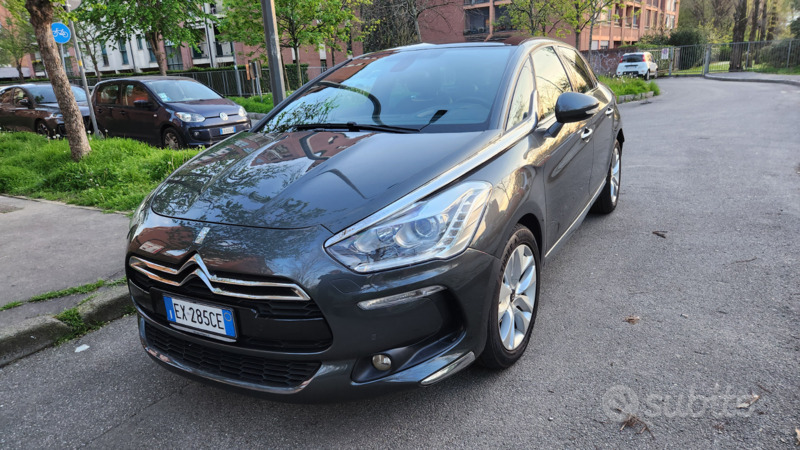 Venduto Citroën DS5 1.6 Diesel Blue-H. - auto usate in vendita