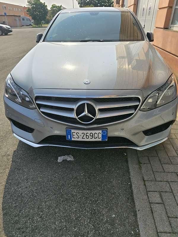 Usata Mercedes E220 170 CV (125 kW) 2013 Argento Berlina