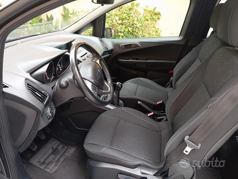 Usata Ford B-MAX 2017 Grigio Monovolume