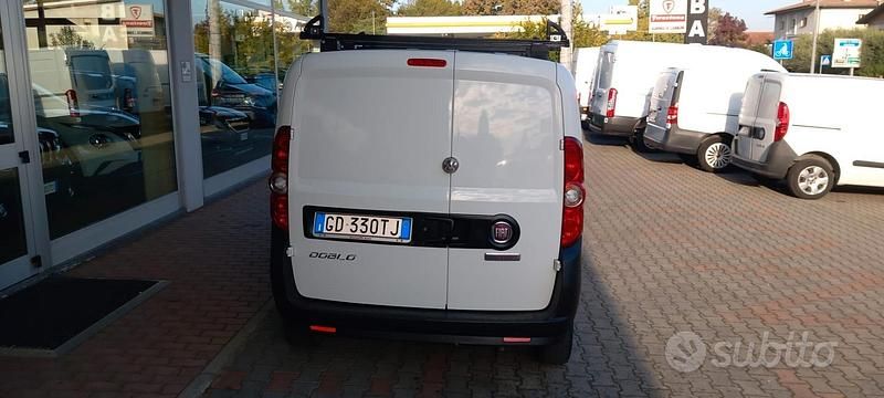 Usata Fiat Doblò S 105 CV (77 kW) 2020 Bianco Monovolume