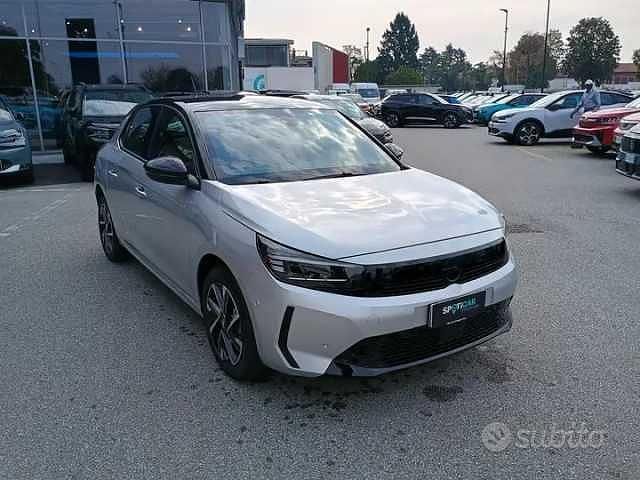 Nuova 2025 Opel Corsa Tre volumi | 17.350 € (Buon prezzo) - Immagine 1/4