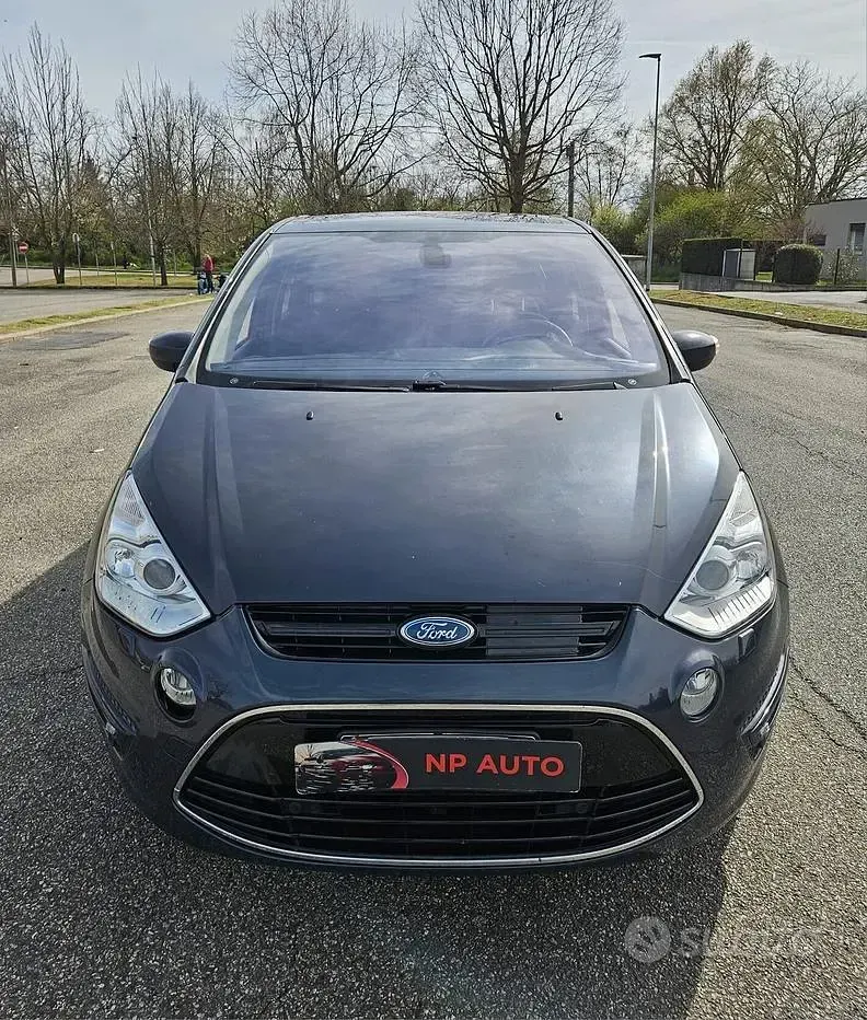 Usata Ford S-MAX Titanium 163 CV (119 kW) 2014 Grigio Monovolume