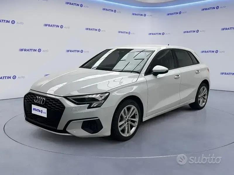Usata Audi A3 Ambiente 116 CV (85 kW) 2023 Berlina