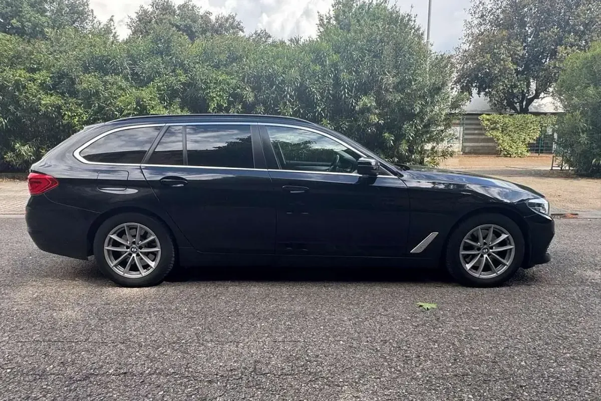 Usata BMW 520 190 CV (139 kW) 2019 Nero Station wagon
