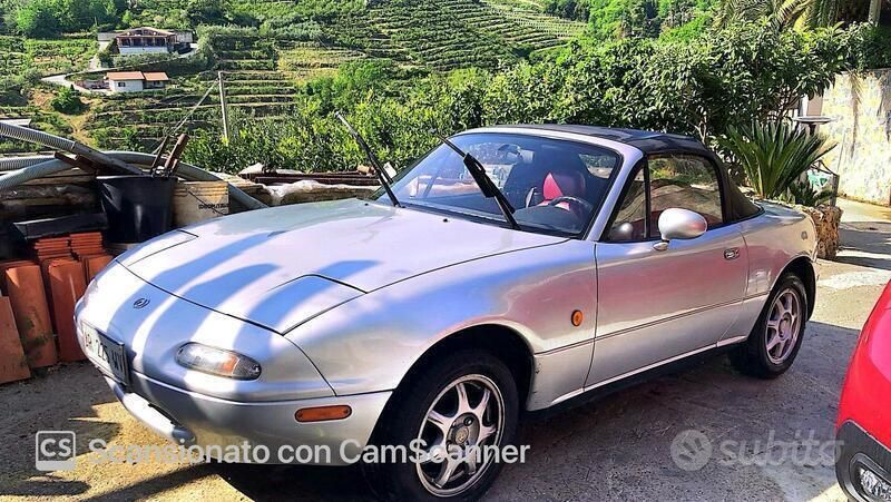 Usata Mazda MX5 116 CV (85 kW) 1998 Grigio Cabrio
