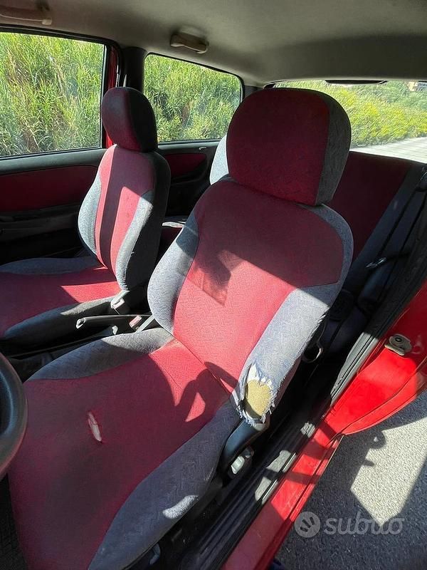 Usata Lancia Ypsilon 54 CV (39 kW) 1997 Rosso Utilitaria