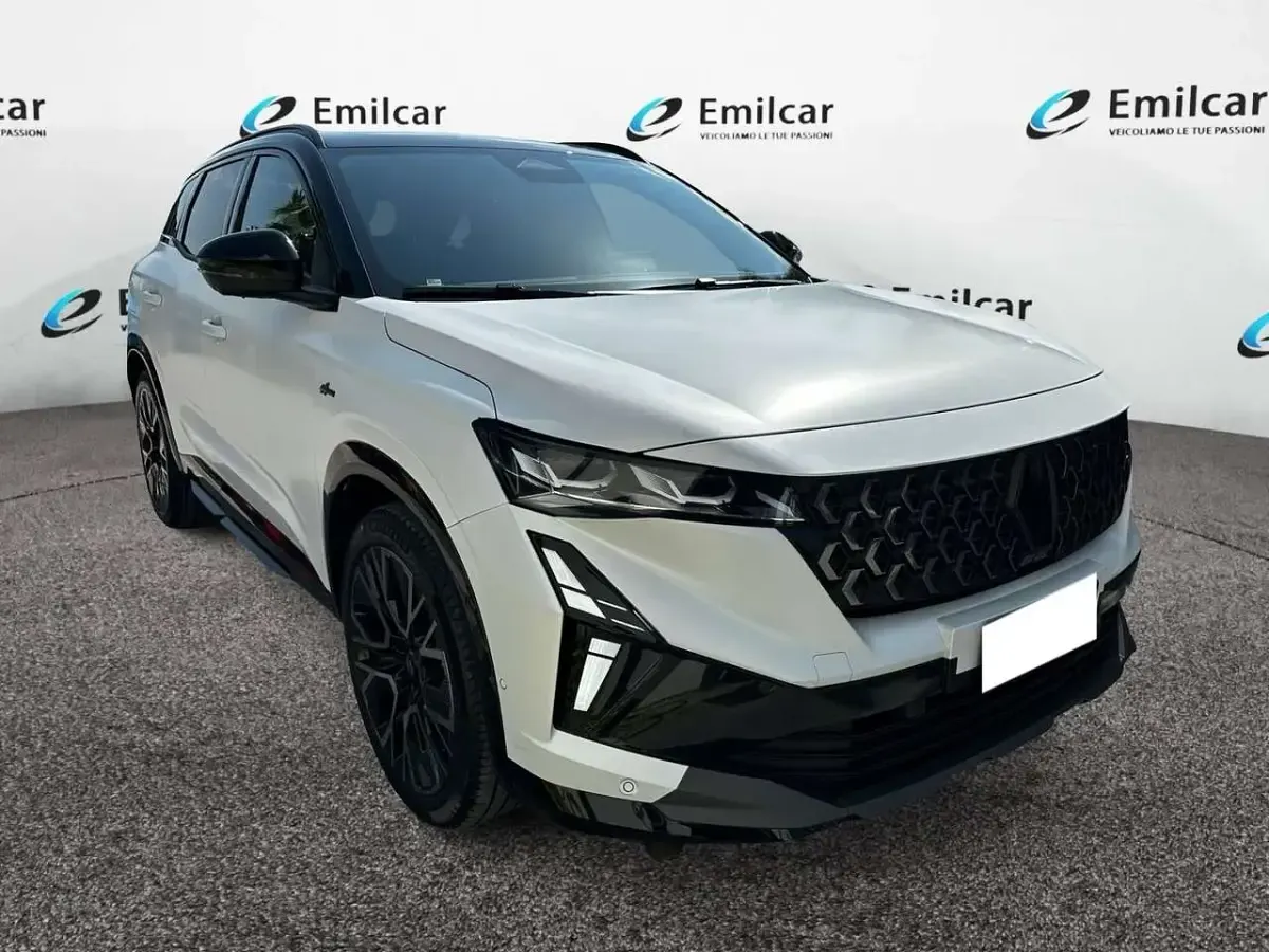 Usata Renault Austral Esprit Alpine 199 CV (146 kW) 2025 Bestyle bianco nacré satin (b SUV