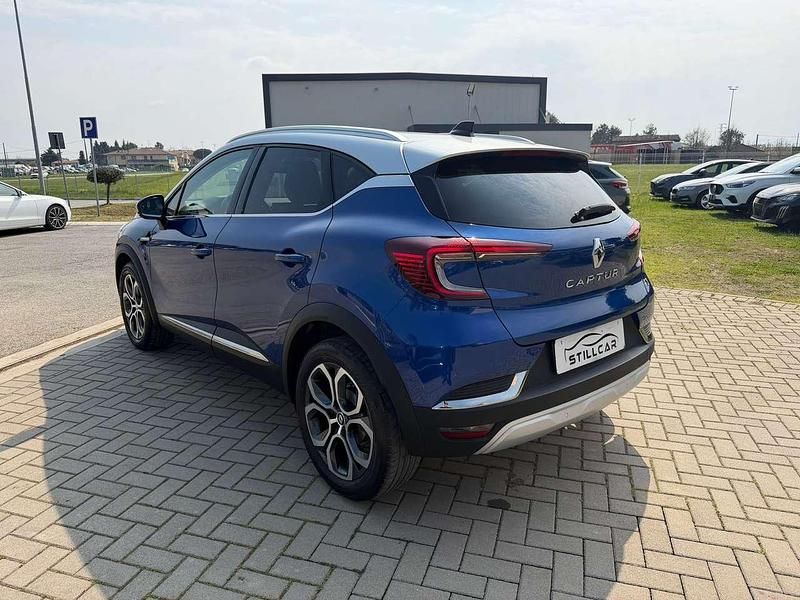 Usata Renault Captur Techno 91 CV (66 kW) 2022 Blu/azzurro SUV