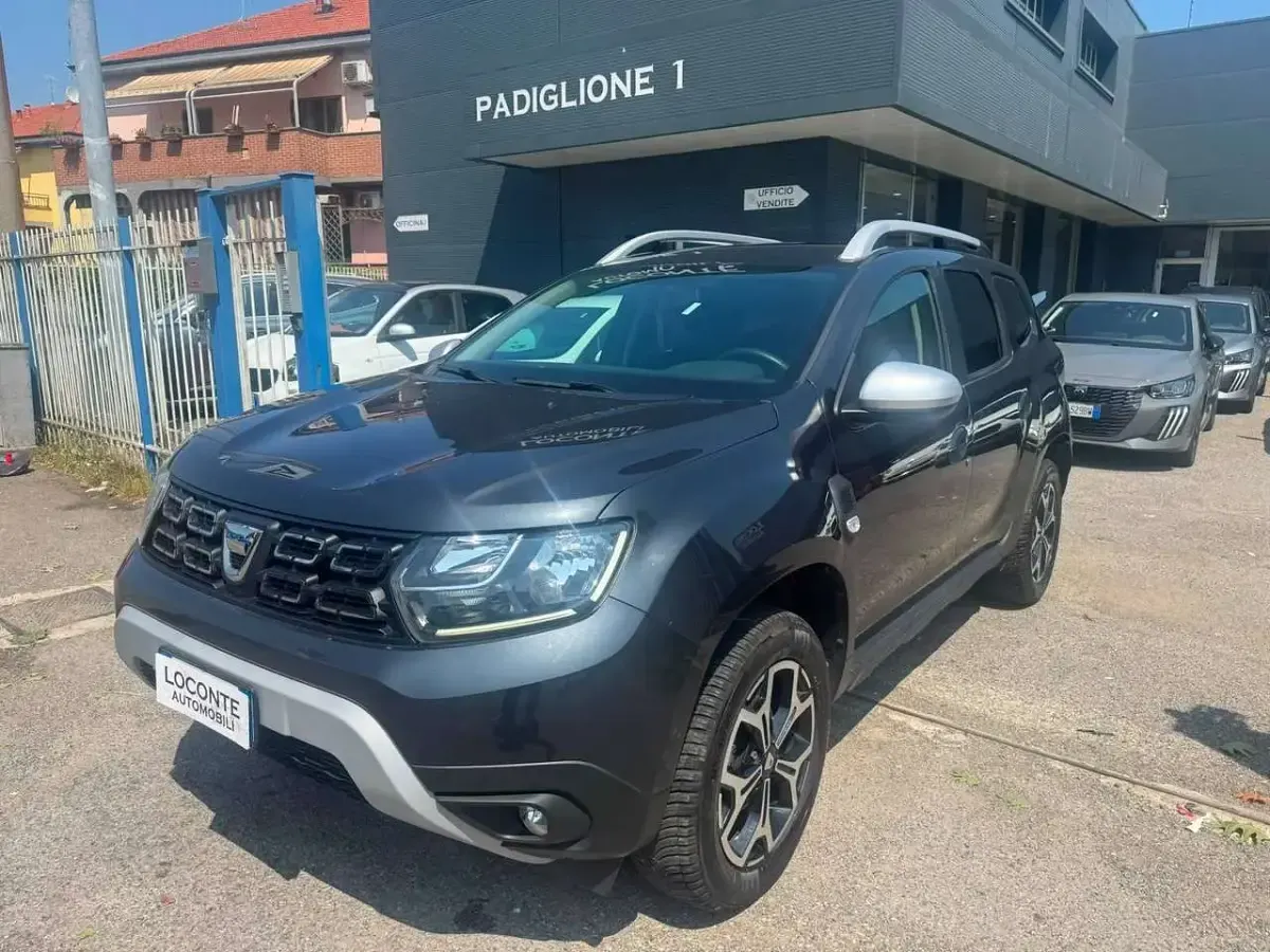 Usata Dacia Duster Prestige 101 CV (74 kW) 2021 Grigio SUV