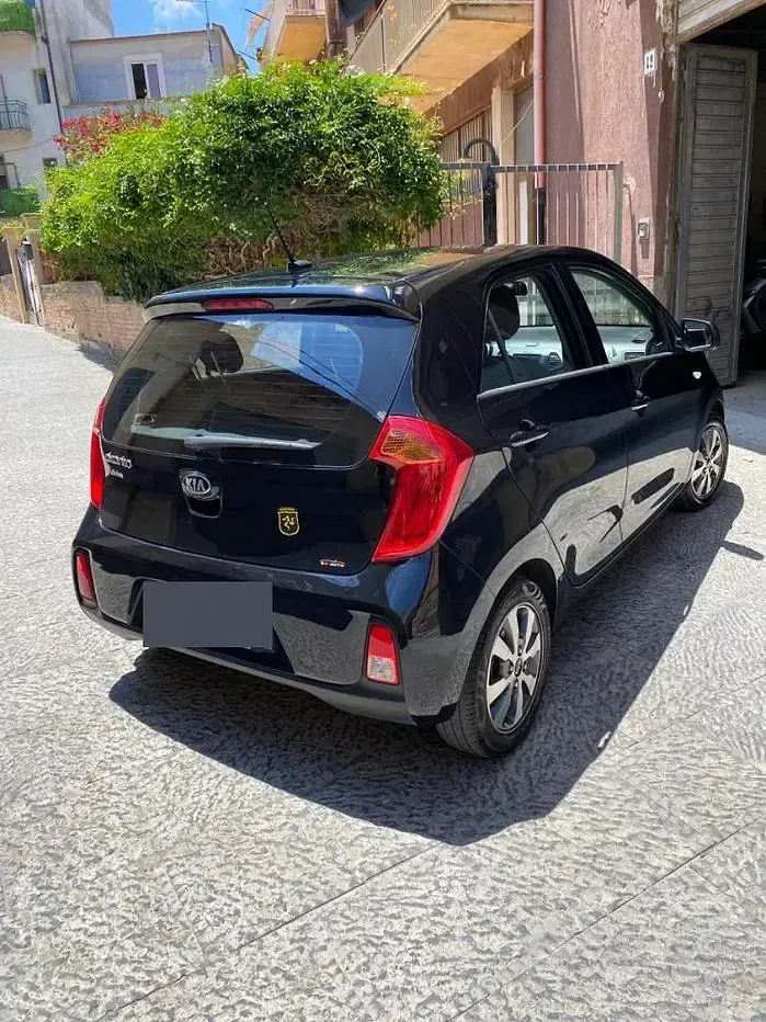 Usata Kia Picanto 66 CV (48 kW) 2016 Nero Utilitaria