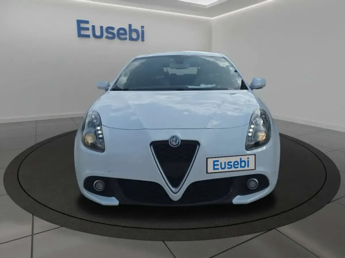 Usata Alfa Romeo Giulietta 120 CV (88 kW) 2016 Bianco Utilitaria