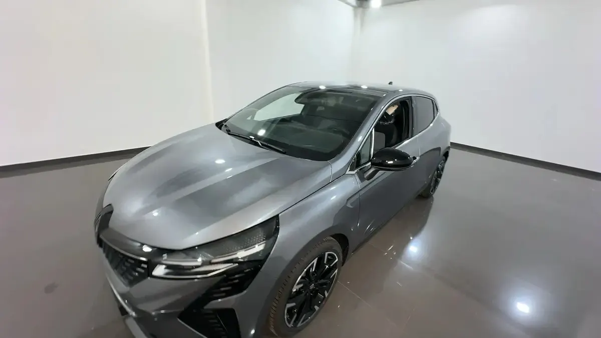 Nuova Renault Clio Techno 101 CV (74 kW) 2025 Grigio scisto Utilitaria